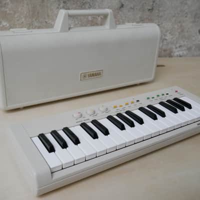 Yamaha • PS-1 Portasound Keyboard (1980) w/Carrying case image 6