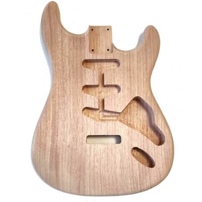 Mahogany light 2 pieces Body Stratocaster Style less than 1.7kilos (-3,75lb), Un image 11