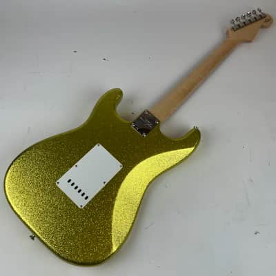 Fender Custom Shop Dick Dale Stratocaster 2021 - Chartreuse Sparkle All Papers, floor sheet, and  Fender Custom Shop Case.. image 8