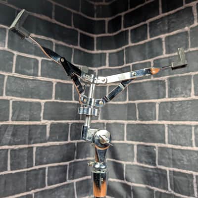 Double‑Braced Concert Snare Drum Stand • Chrome • Tall Range • Stable • Reliable image 4