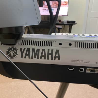 Yamaha Tyros 5 76 Keyboard with Yamaha MS-05 Speaker Set & L-7S Stand in Excellent Condition image 5
