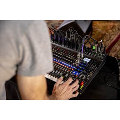 Zoom LiveTrak L-20 - 20-Input Digital Mixer & Multitrack Recorder image 4