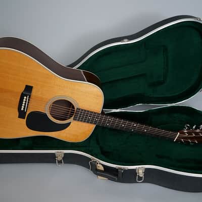 Martin Standard Series D-28 2010 - Natural image 9