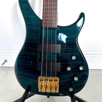 2005 Peavey Cirrus 4 USA Fretless image 1