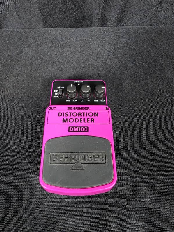 Behringer DM100 Distortion Modeler 2010s - Pink