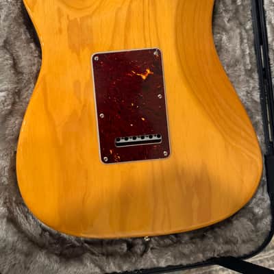 Fender American Ultra Stratocaster with Maple Fretboard Aged Natural Ash Body 2019 image 9