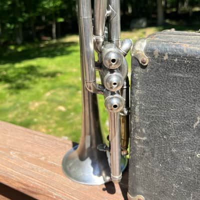 Conn “Conqueror” Cornet – C.G. Conn Elkhart IN – Silver Plate – Serial #109438 – ca. 1908 – Complete with Original Case & Mouthpiece image 13