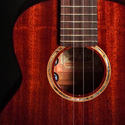aNueNue AMM3E Tenor Ukulele with pickup - Natural image 4
