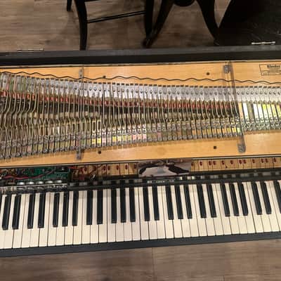 Rhodes Mark I Stage 73-Key Electric Piano 1975 - 1979 - Black Rounded Top image 2