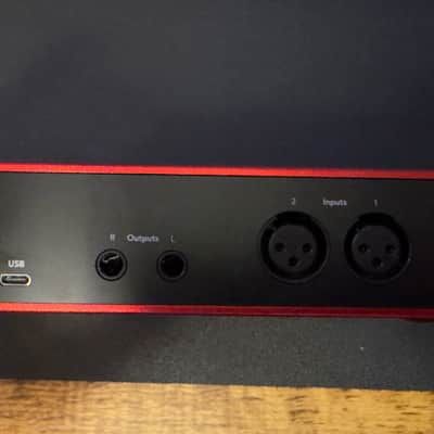 Focusrite Scarlett 2i2 4th Gen USB Audio Interface 2023 - Present - Red image 2