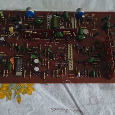 Roland SH3A synthesizer fixer upper 70's - Black/yellow image 4