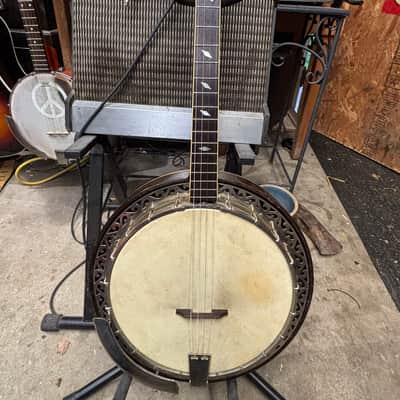 Weymann model 70 late 20s  tenor banjo image 3