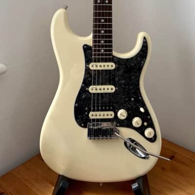 Fender American Elite Stratocaster HSS Shawbucker with Rosewood Fretboard 2016 - 2019 - Olympic Pearl image 2