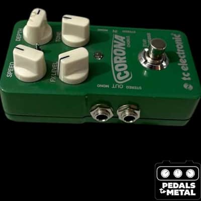 TC Electronic Corona Chorus 2011 - Present - Green - X18542 image 4