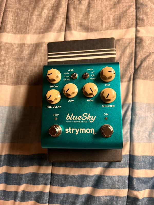 Strymon Blue Sky Reverberator V2 2022 - Present - Blue image 1