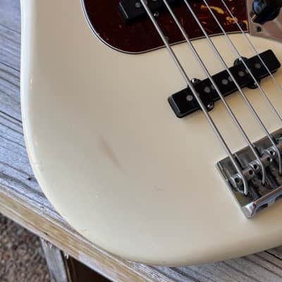 2015 Fender American Standard Jazz Bass V - Olympic White image 4