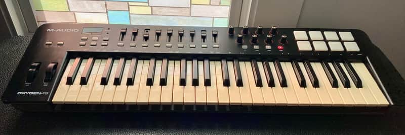 Oxygen 49 MK IV USB MIDI Keyboard Controller image 1