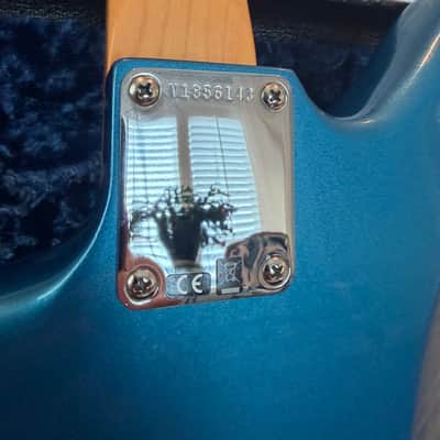 Fender Johnny Marr Signature Jaguar 2018 - Lake Placid Blue image 11