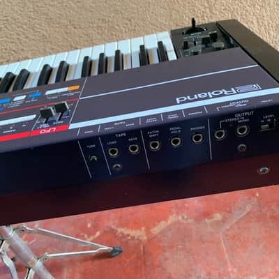 Roland Juno-106 61-Key Programmable Polyphonic Synthesizer image 14