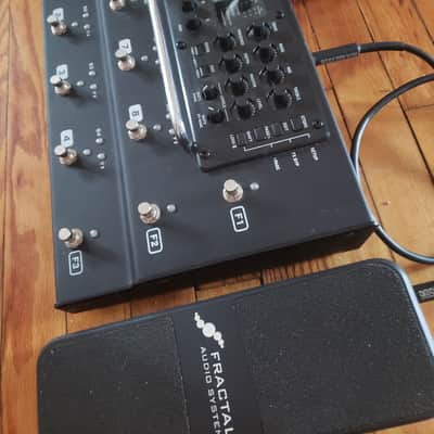 Fractal Audio AX8 Amp Modeler/Multi-FX + EV-1 Expression Pedal and Cables image 4