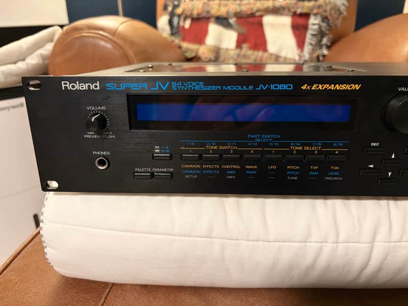 Roland JV-1080 64-Voice Synthesizer Module image 1