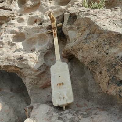 igil (bowed musical instrument) image 5