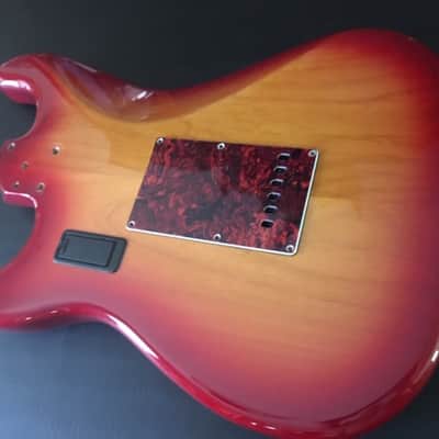 Strat body Mid 1970s Red burst image 6