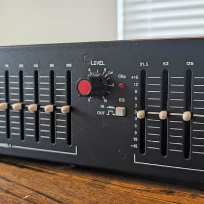 Electro-Voice EV EVT 2210 | Tapco Stereo One-Octave Equalizer | 10 Band EQ image 3