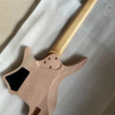Tiger Maple Top 7 String Headless Guitar Mahogany Body with Maple Neck image 6
