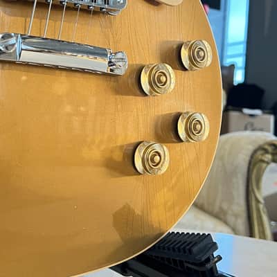 Gibson Les Paul Deluxe 2011 - Gold Top image 3