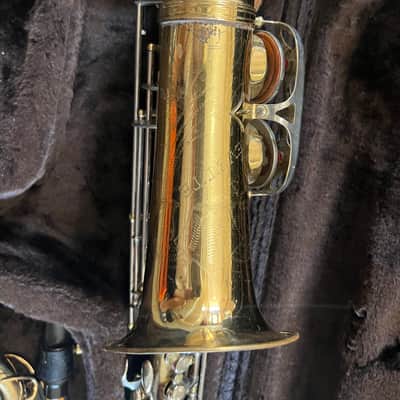 Evette Alto saxophone with case and mouthpiece. Made in USA image 4