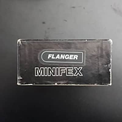 1980s - Reticon Chip - Mint and Boxed - Vintage Carlsbro Flanger Minifex 1980s - Black image 13