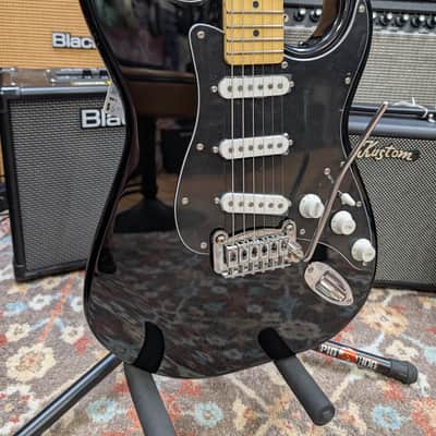 G&L Tribute Series Legacy with Maple Fretboard 2026 - Gloss Black image 2