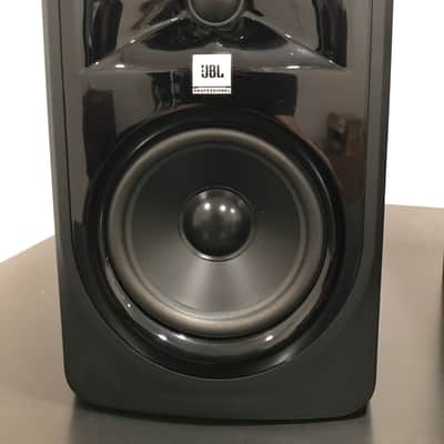 JBL 305P 3 Series MkII Powered Studio Monitors (pair) 2018 - Black image 3
