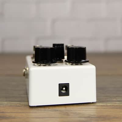 Maxon Fuzz Elements FF10 Fire Fuzz Pedal image 4