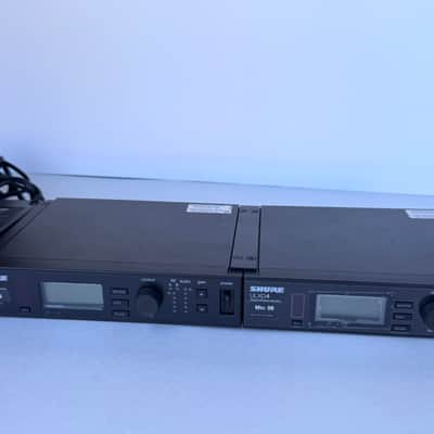 Shure ULX-D Wireless System Bundle: Shure ULXD4Q Quad Receiver (ULXD4Q G50) + 2 Shure ULXD4Q Single Receivers + 6 Shure ULXD2 G50 Mics + Chargers + Shure Wideband Panel Antenna (UA864US) image 9