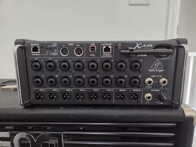 Behringer X Air XR18 Tablet-Controlled Digital Mixer