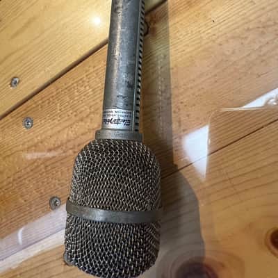 Electro-Voice RE11 Cardioid Dynamic Microphone image 1