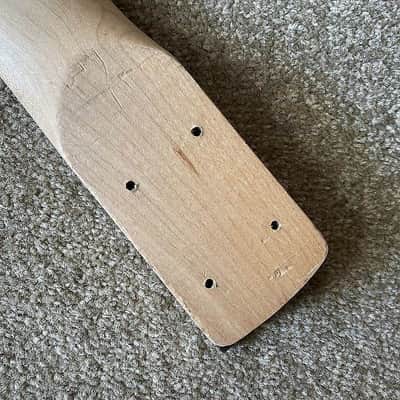 Jackson 4 String Bass Maple Neck, Rosewood Fingerboard 24 Frets image 3