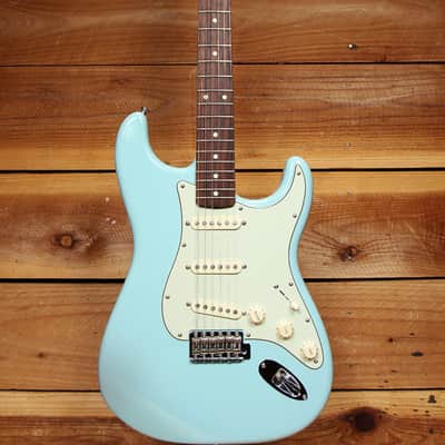 Fender Special Edition 60s Stratocaster Lacquer Daphne Blue Matching Head 29778 image 5