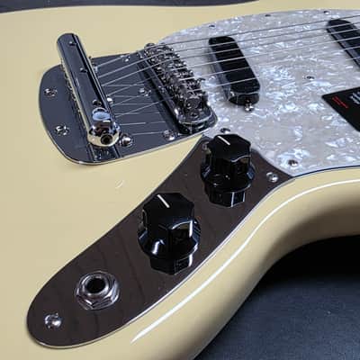 Fender American Mustang BRAND NEW 75th ANNIVERSARY Performer Vintage White 60s Kurt Cobain vibes USA Electric Guitar image 10