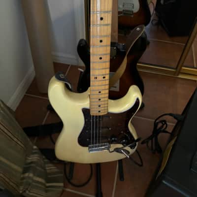 Fender Stratocaster 1978 - White image 2
