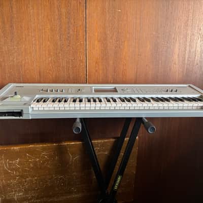 Korg Triton 61 key Music Workstation / Sampler image 6