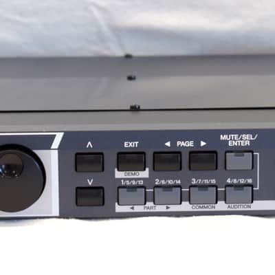 Yamaha Motif ES Rack Tone Generator 2000s - Gray image 1