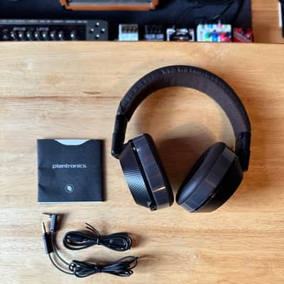 Plantronics BackBeat Pro 2 image 1