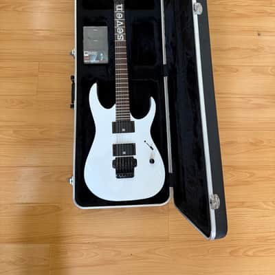 Ibanez MTM20 Mick Thomson Signature 2014 - 2016 - White image 1