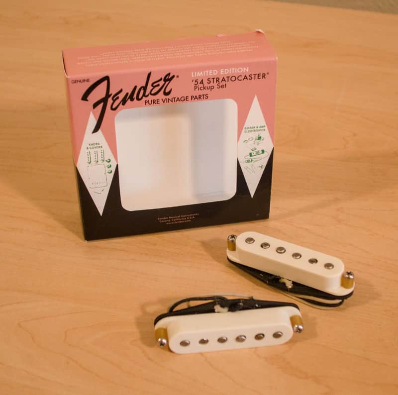 Fender Stratocaster 54’ Reissue Pickups Neck/Middle image 1
