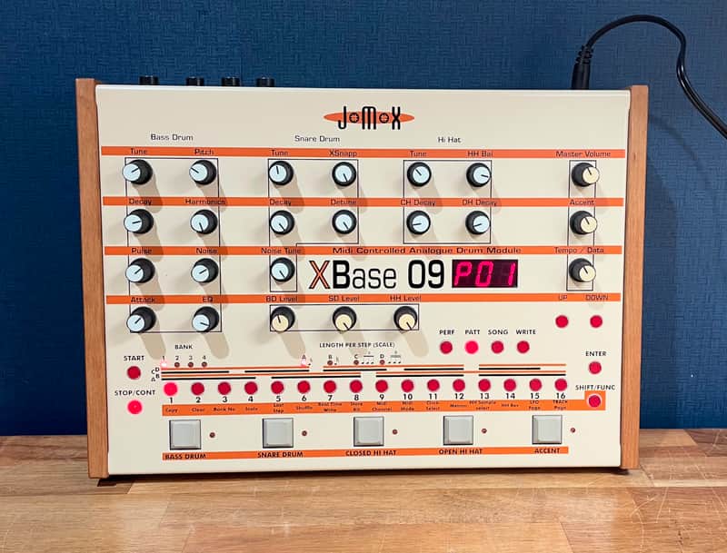 JoMox Xbase 09
