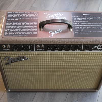 FENDER '62 Super Amp Reissue 2-Channel 40-Watt 2x10" Guitar Combo Brown / Wheat Bild 1