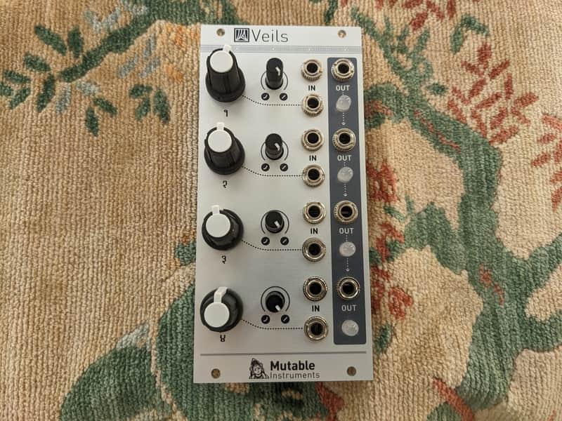 Mutable Instruments Veils V1 clone with official panel image 1